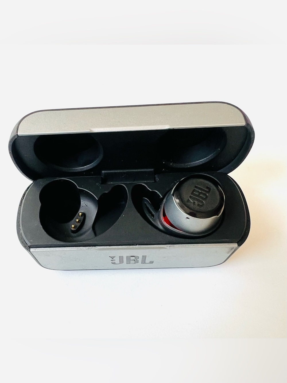 JBL Black Charging Case with Logos and Regulatory Markings